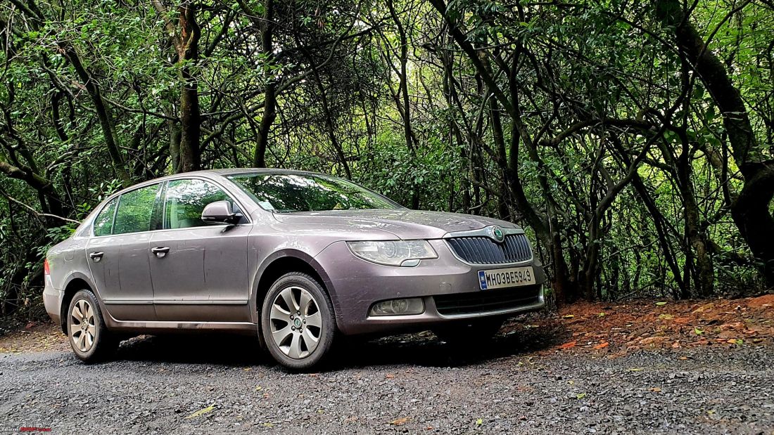 skoda-superb-light-black