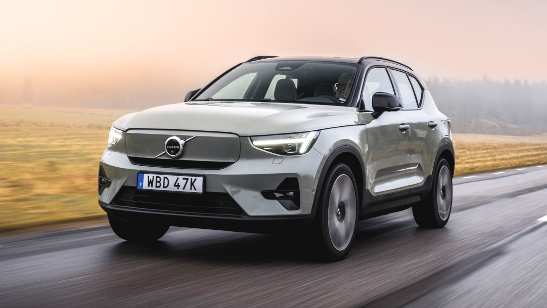 volvo-xc40-grey