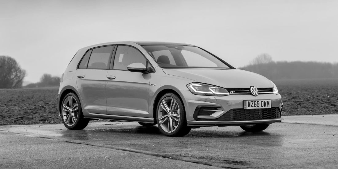 vw-golf-vs-vw-polo-grey