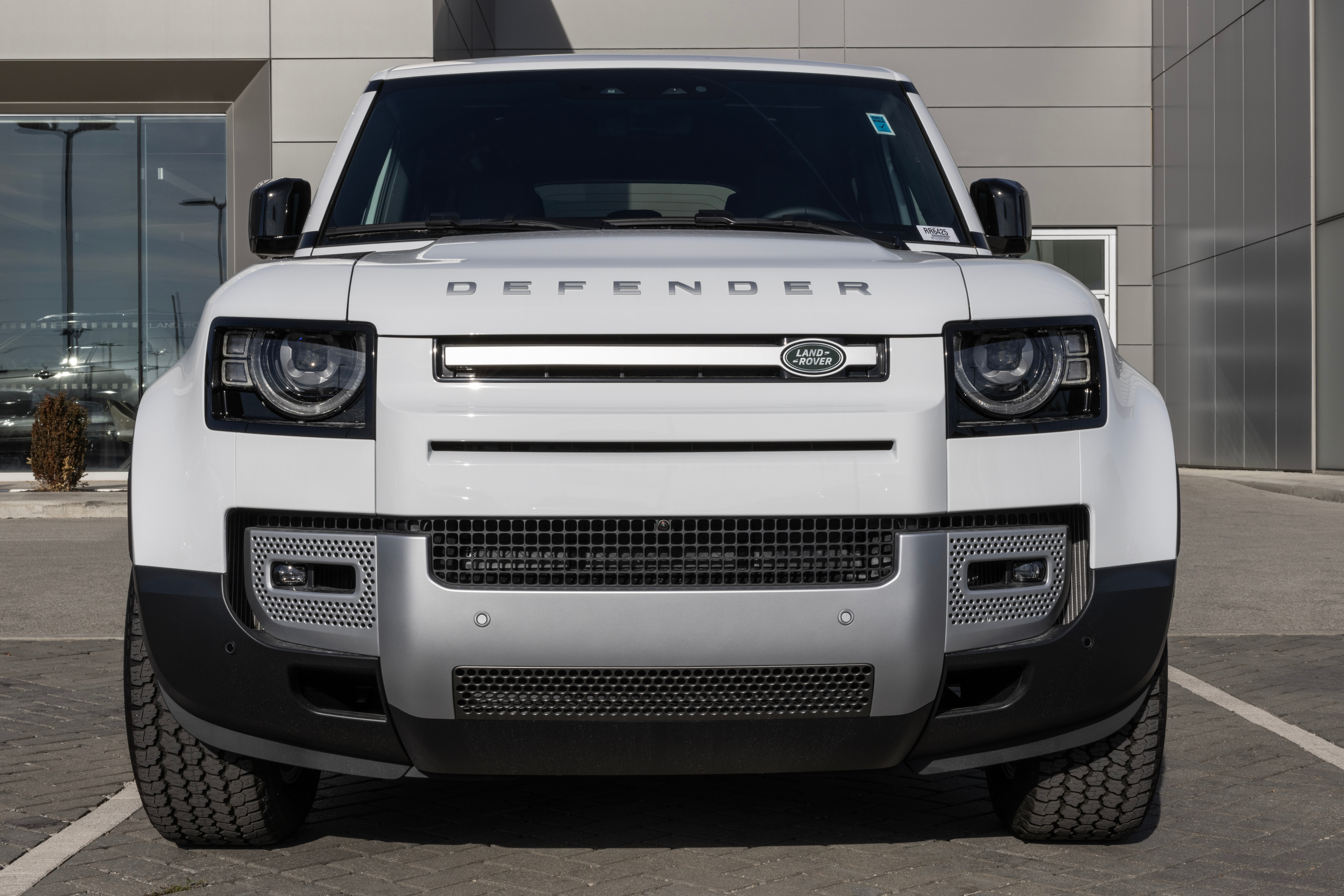 Land Rover Defender 130